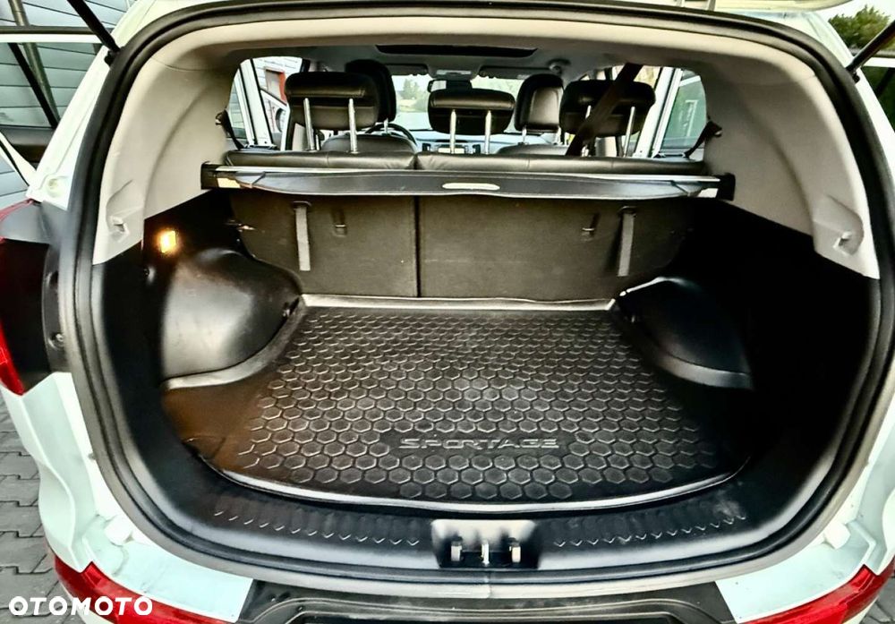 Kia Sportage - 16
