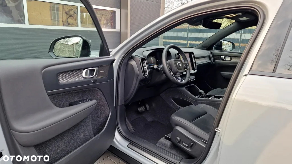 Volvo XC 40 - 21
