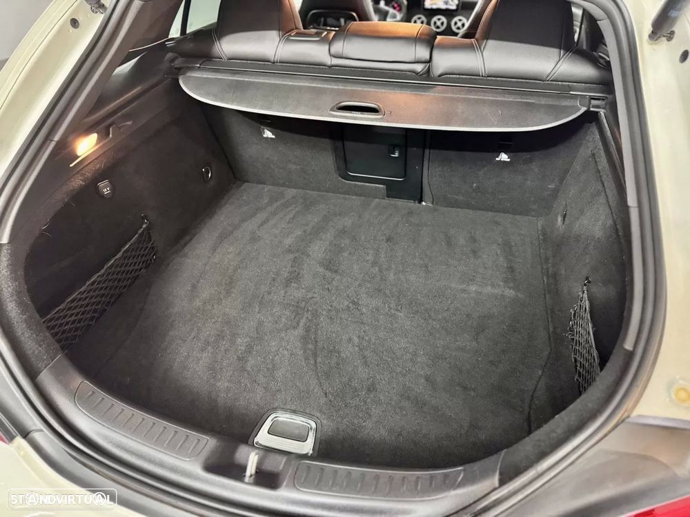 Mercedes-Benz CLA 180 d Shooting Brake AMG Line - 59