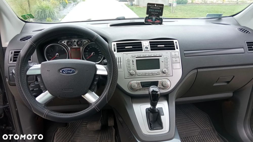 Ford Kuga 2.0 TDCi 4x4 Titanium - 20