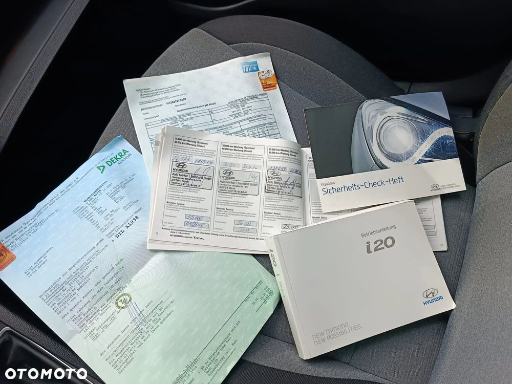 Hyundai i20 blue 1.2 Classic - 9