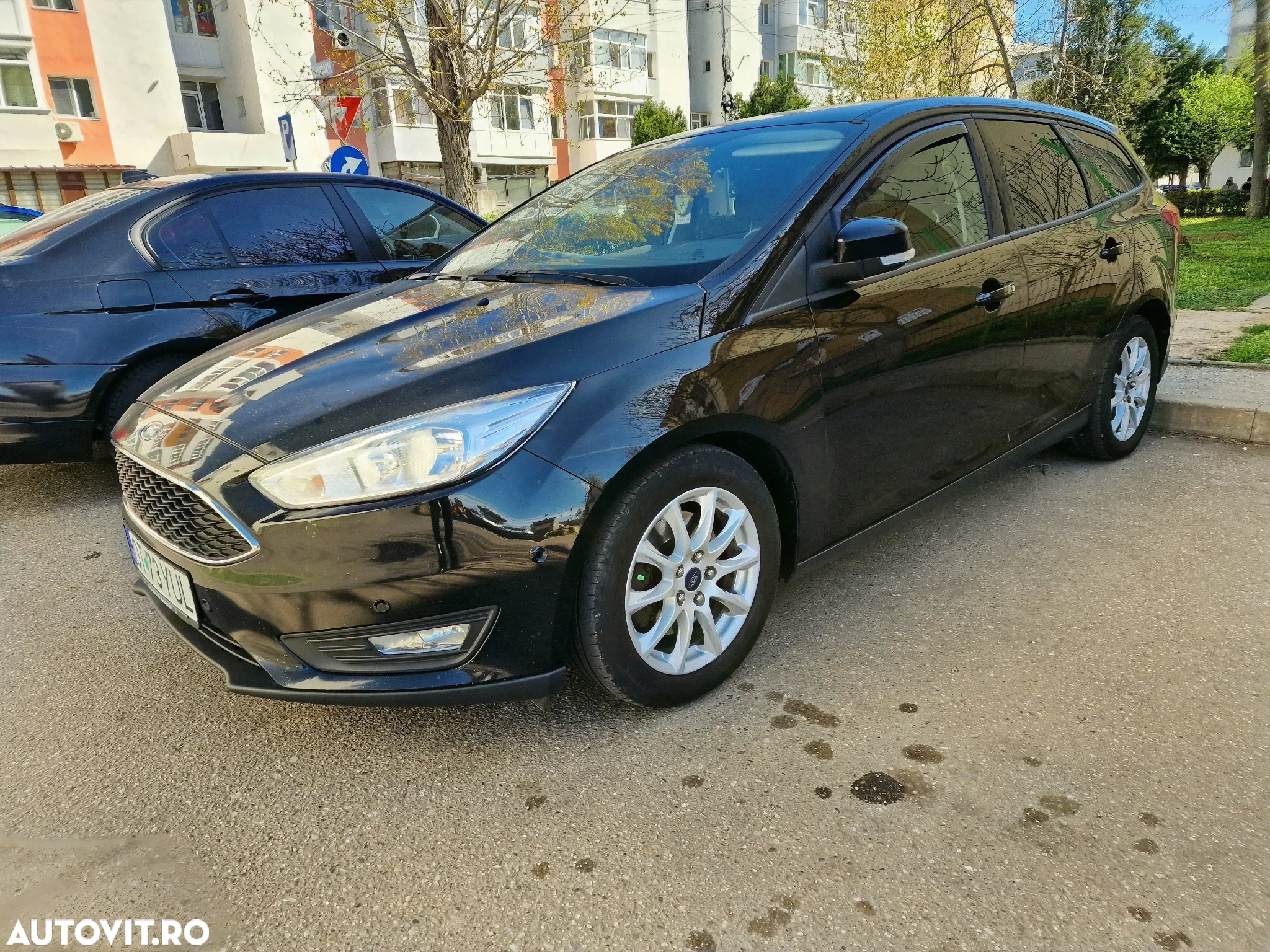 Ford Focus Turnier 2.0 EcoBlue S&S ST mit Styling-Paket - 6