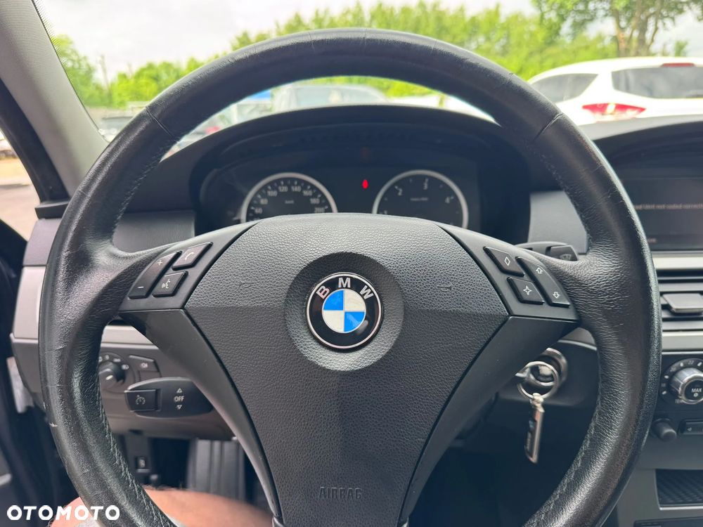 BMW Seria 5 520d - 9