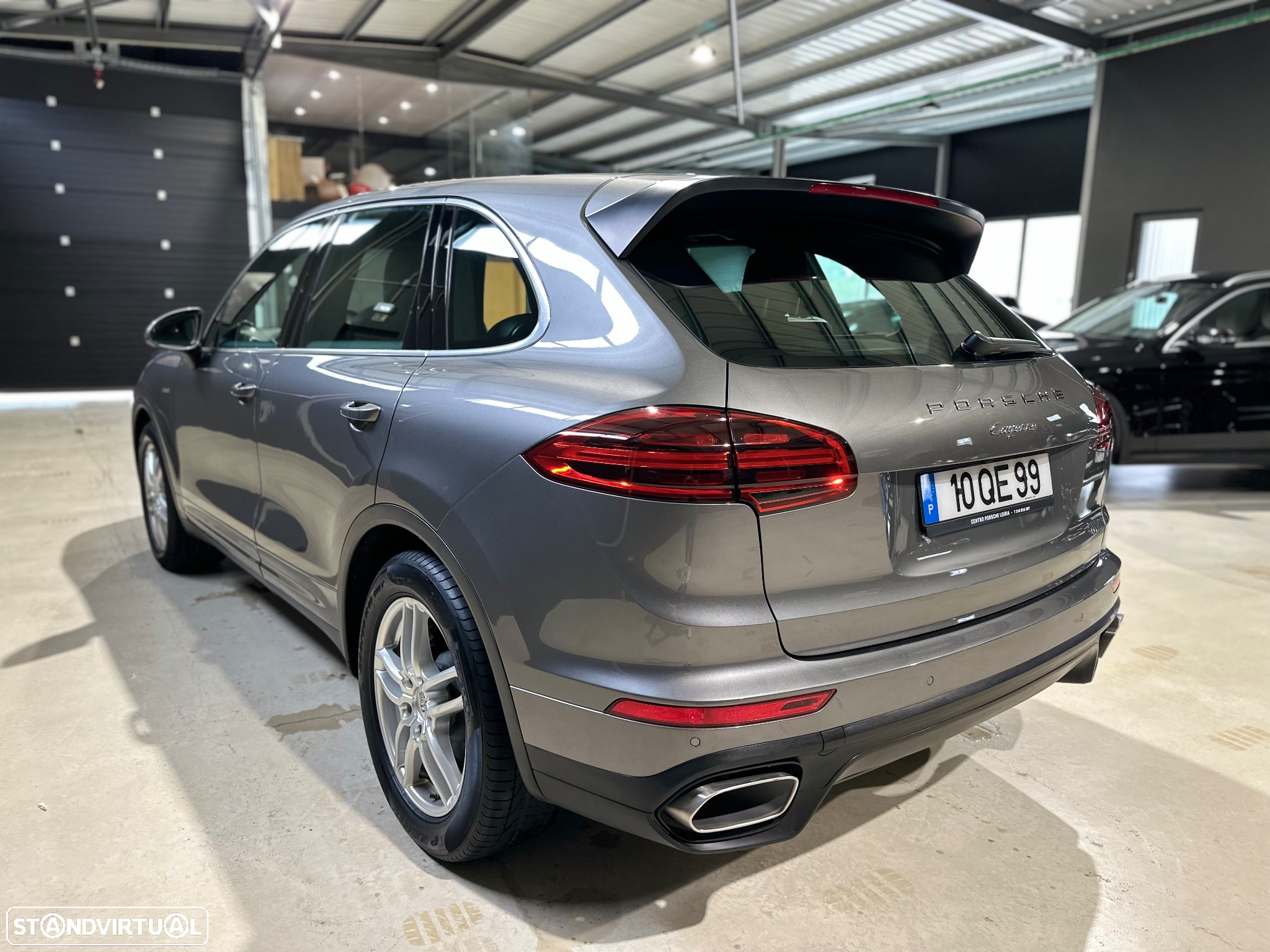 Porsche Cayenne Standard - 9