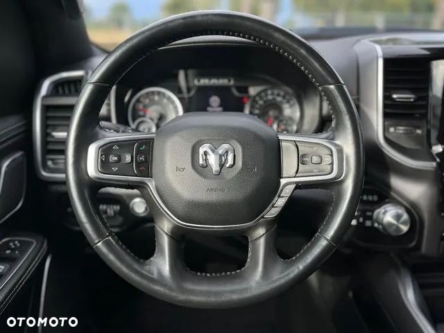 RAM 1500 Crew Cab Laramie - 17