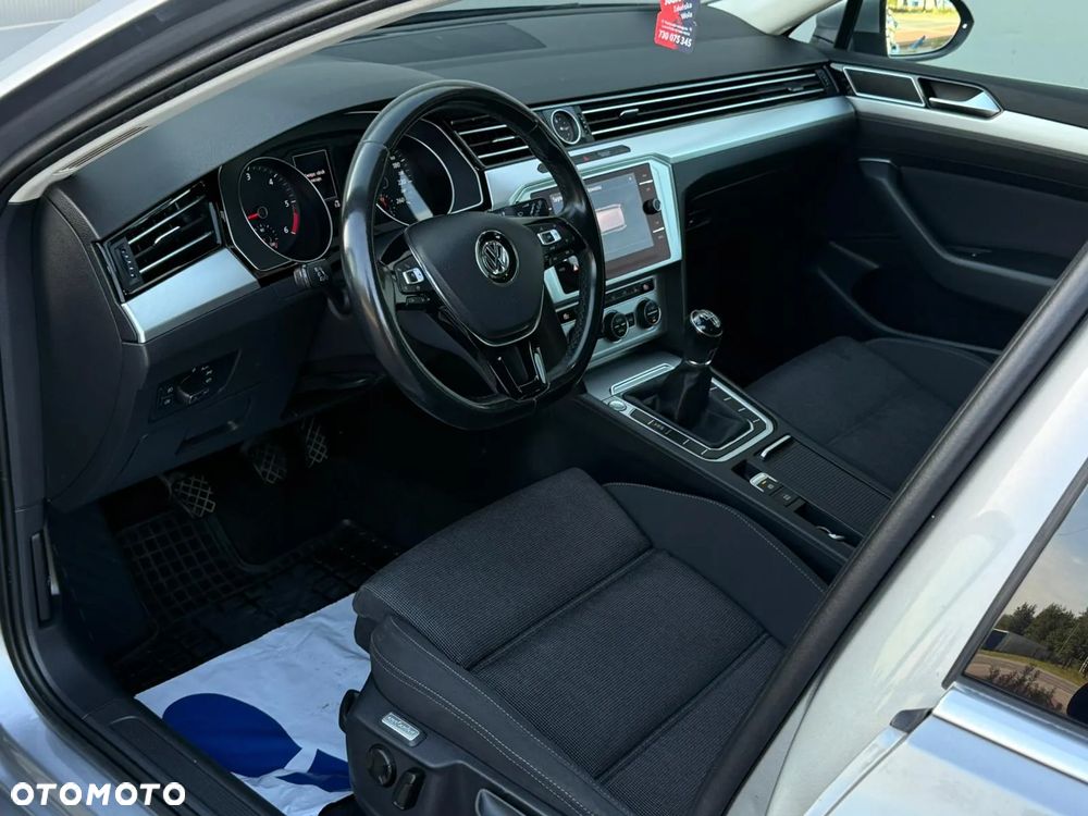 Volkswagen Passat 2.0 TDI BMT Comfortline - 21