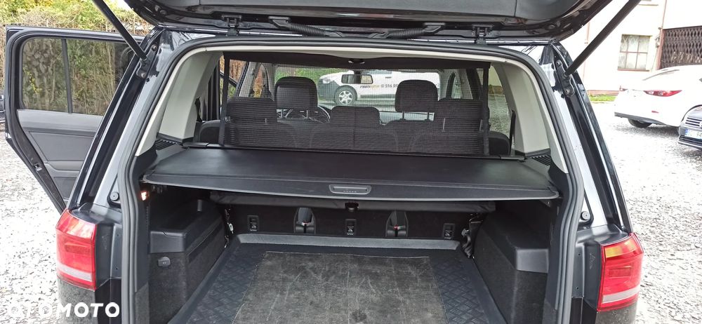 Volkswagen Touran 2.0 TDI BMT Comfortline DSG - 12