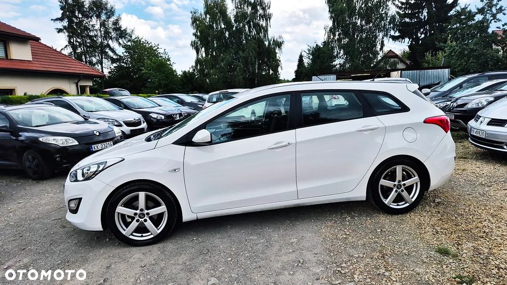 Hyundai i30 1.4 Intro Edition - 23