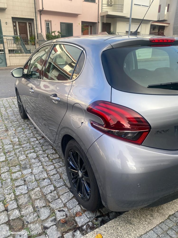 Peugeot 208 PureTech 82 Start & Stop Allure - 7