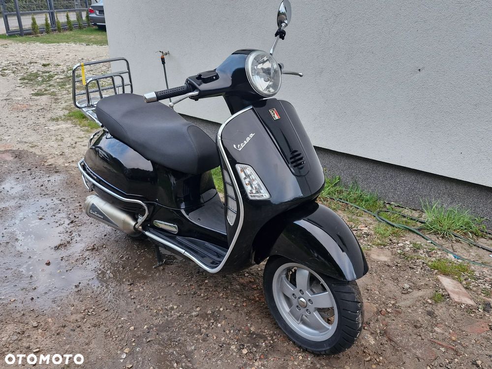 Piaggio Vespa - 1