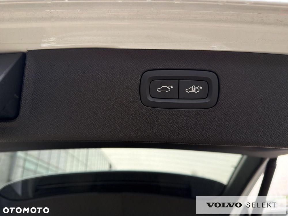 Volvo XC 90 - 33