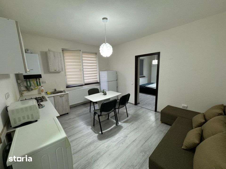 Apartament cu 2 camere, 37 mp, balcon, strada Eroilor — fotografia 1