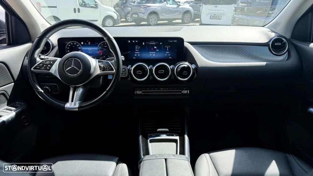 Mercedes-Benz GLA 200 Progressive - 12