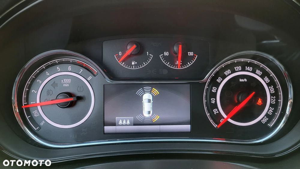 Opel Insignia 1.6 T Cosmo S&S - 14