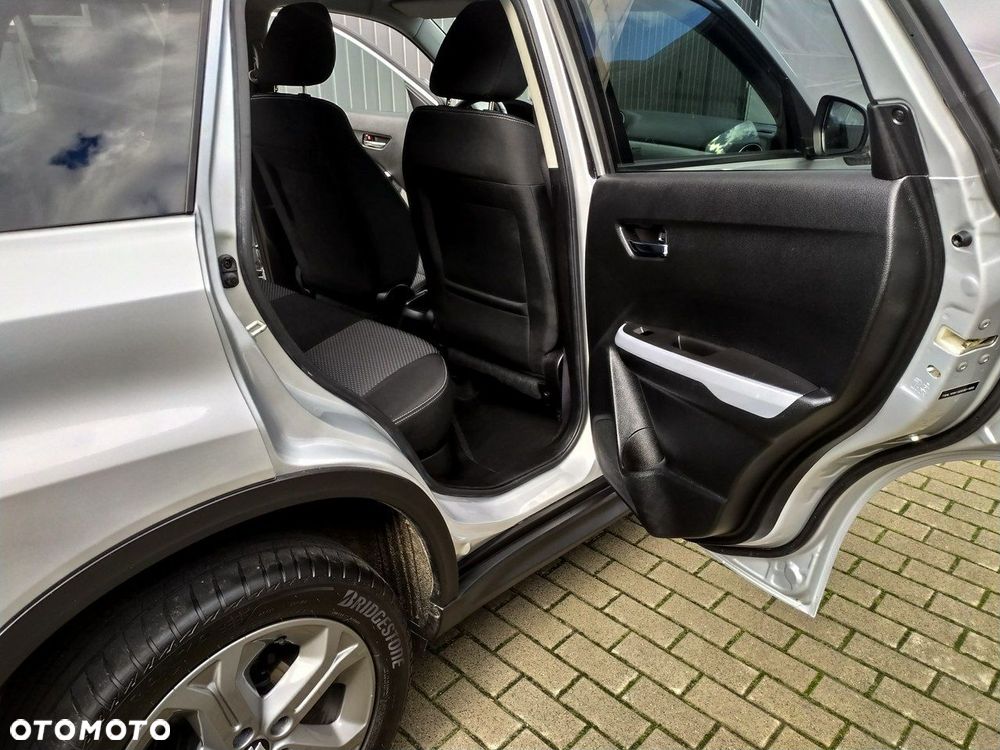 Suzuki Vitara 1.6 DDiS (4x4) Allgrip Comfort - 25