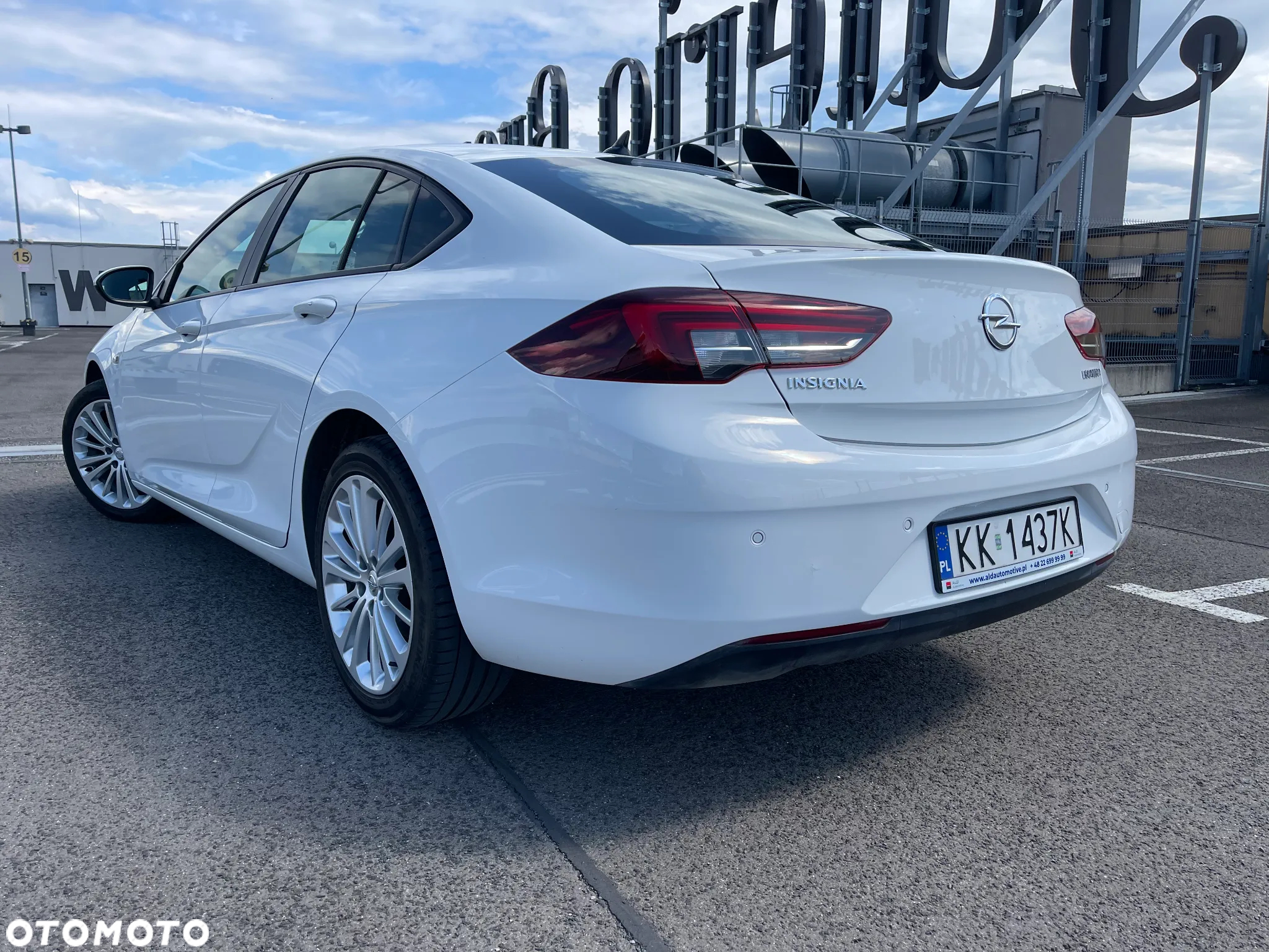 Opel Insignia 1.6 CDTI Enjoy S&S Eco - 10