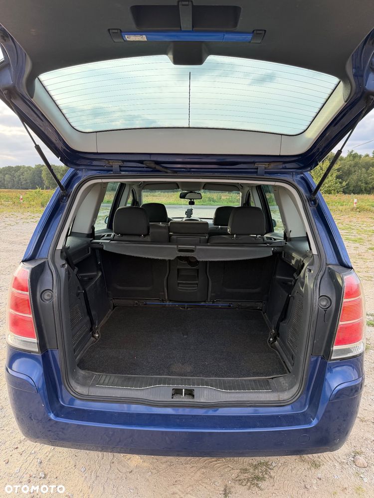 Opel Zafira 1.6 Enjoy - 6