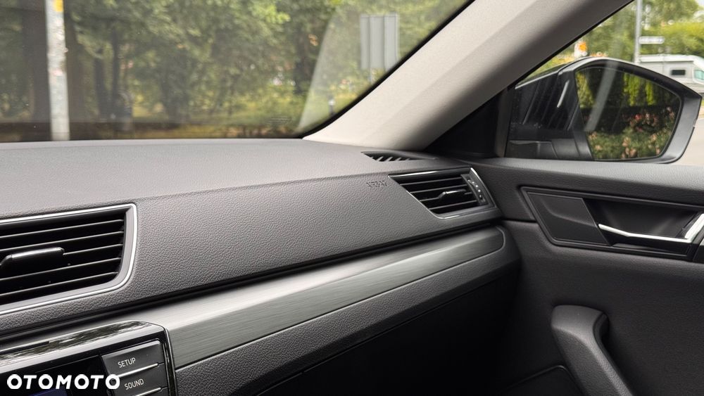 Skoda Superb 2.0 TDI Style DSG - 30