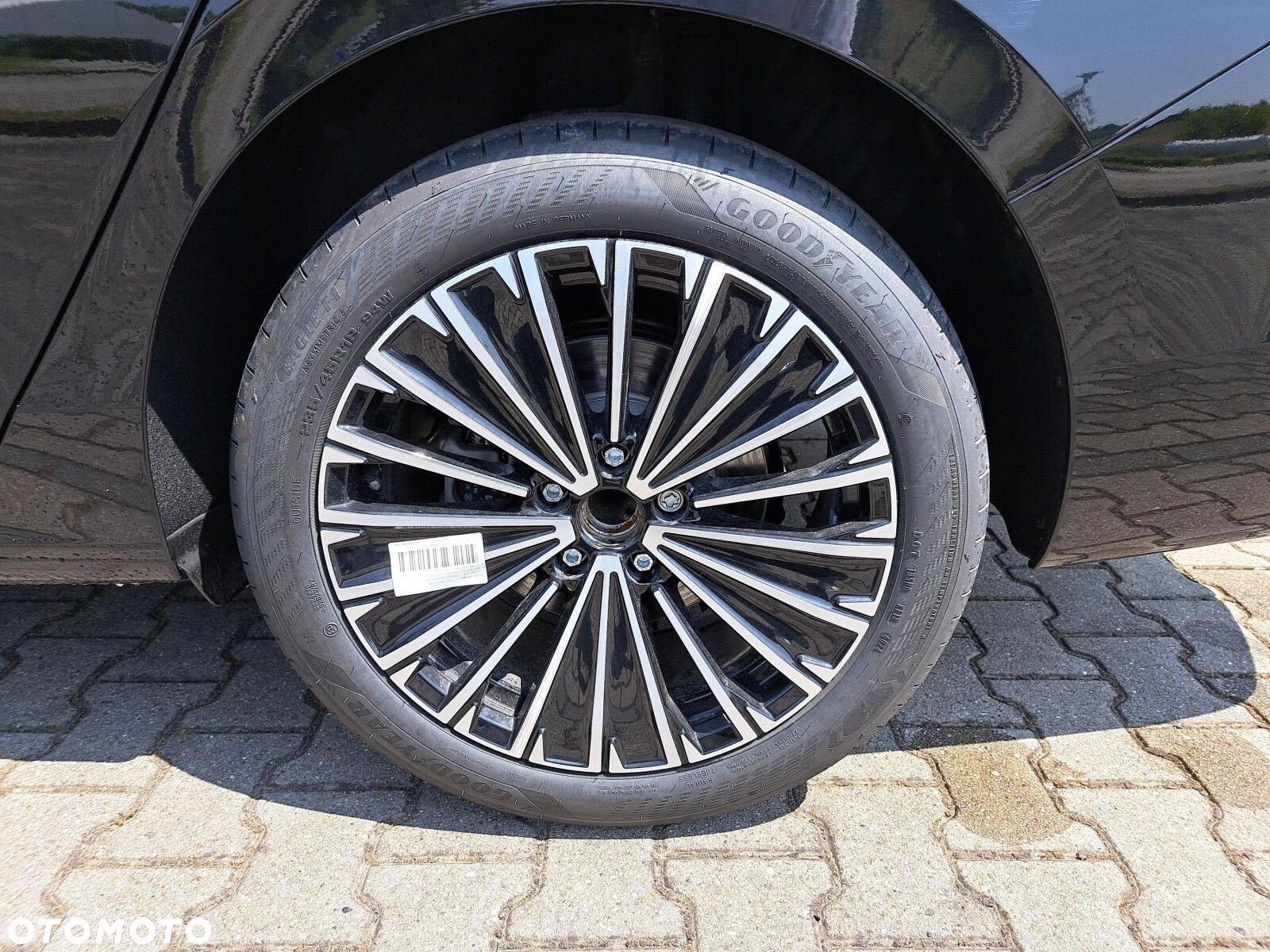 Volkswagen Passat 2.0 TDI SCR Elegance DSG - 13