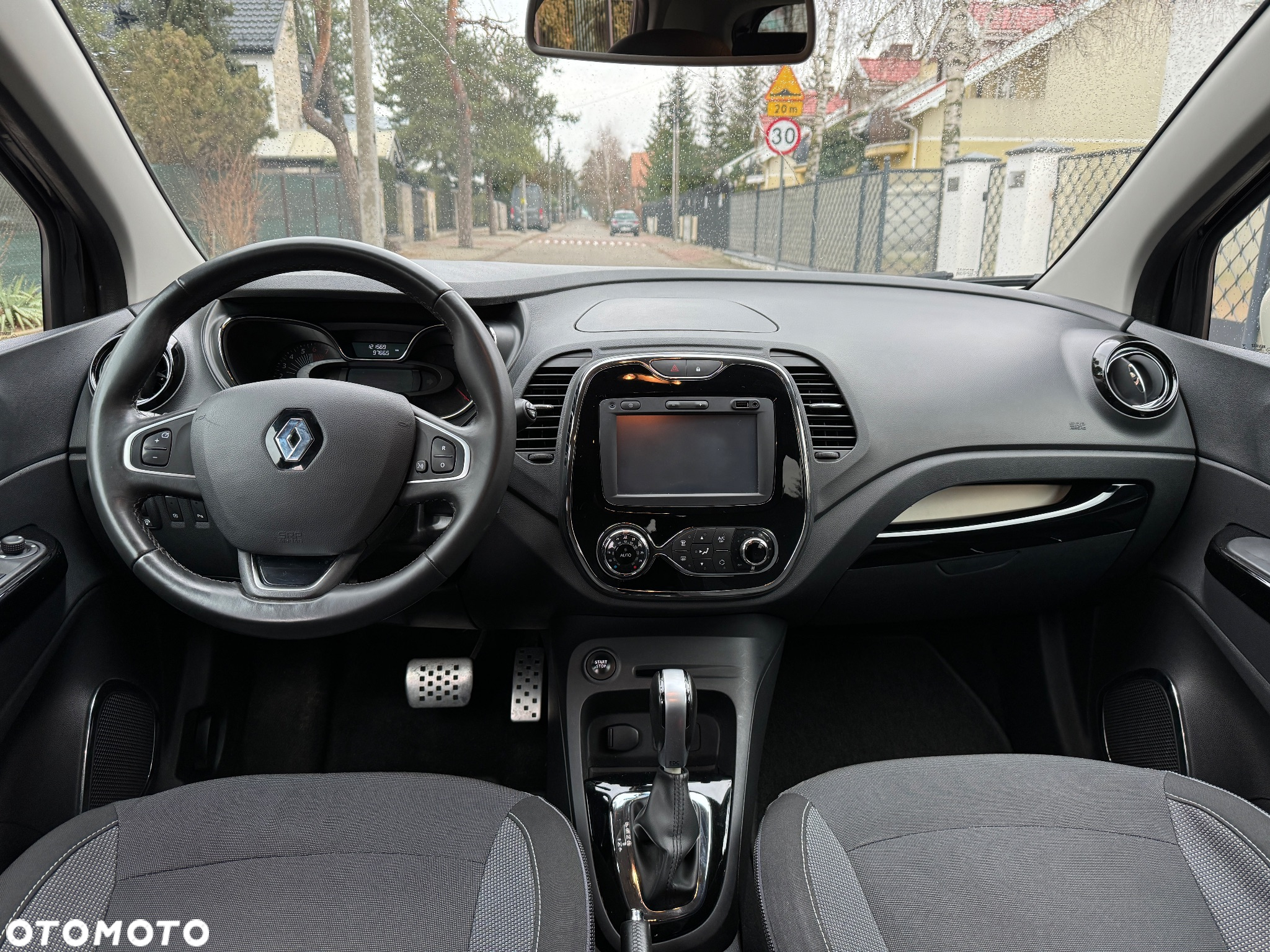 Renault Captur - 15