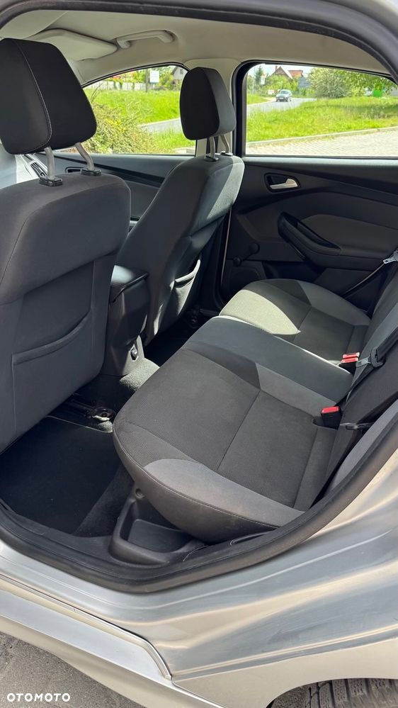 Ford Focus 1.6 TDCi Ambiente - 8