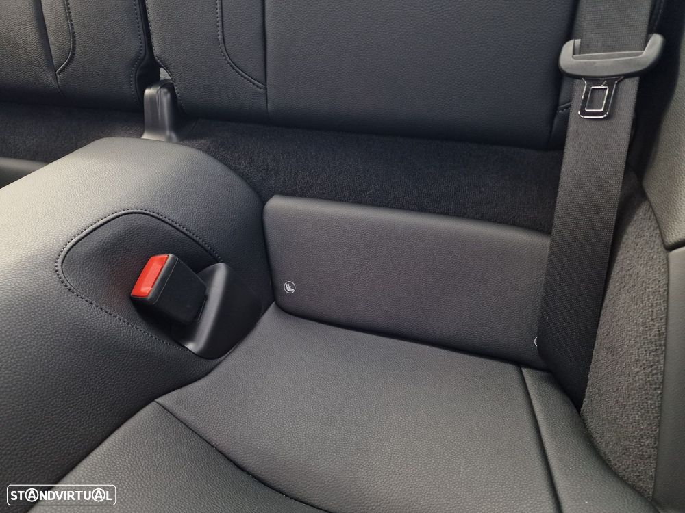 Porsche 911 Série F - 17