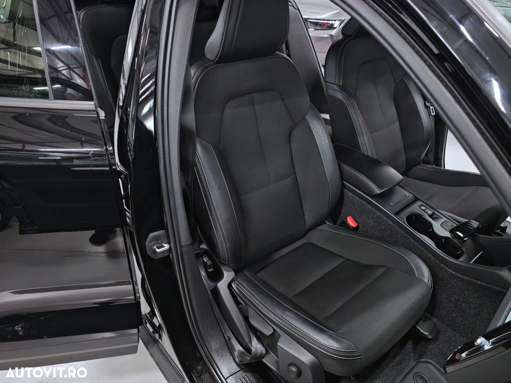 Volvo XC 40 T4 R-Design - 10