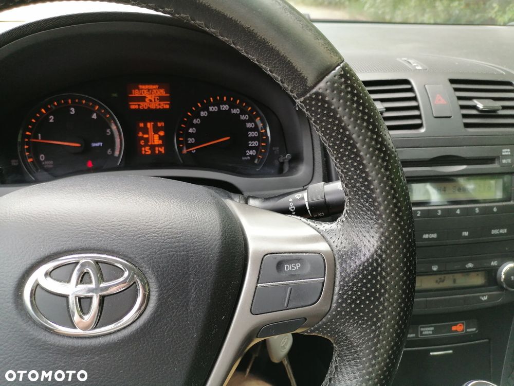 Toyota Avensis 2.0 D-4D 2010 - 11