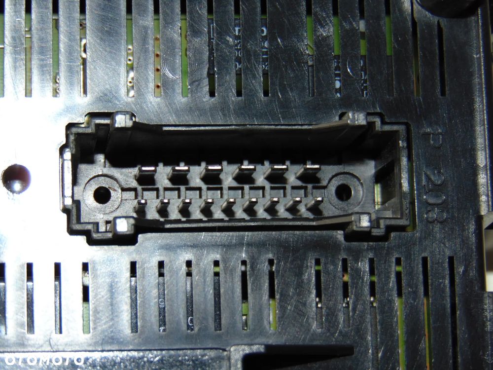 Moduł sterownik UCH-N2 P8200311989 Renault Clio 2 II FL lift 01-09r - 10