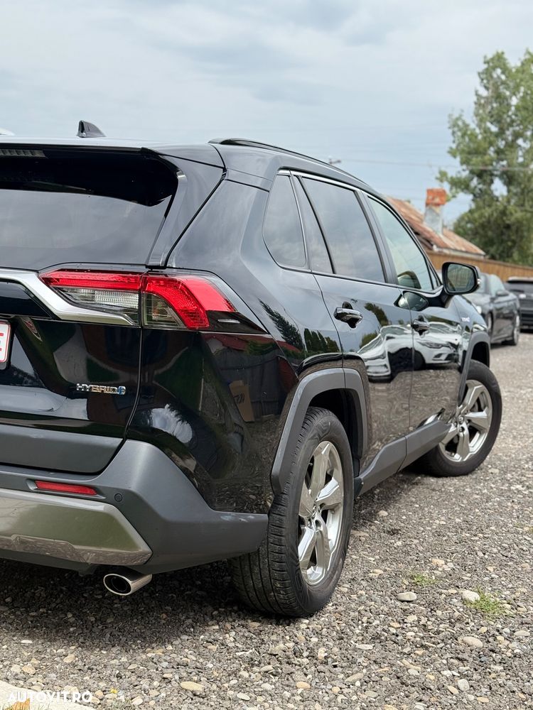 Toyota RAV4 - 4