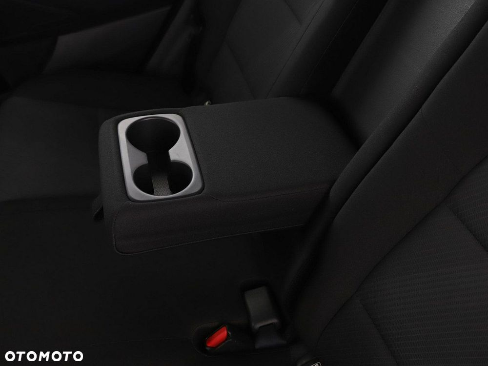 Hyundai Tucson 1.6 GDi 2WD Pure - 37