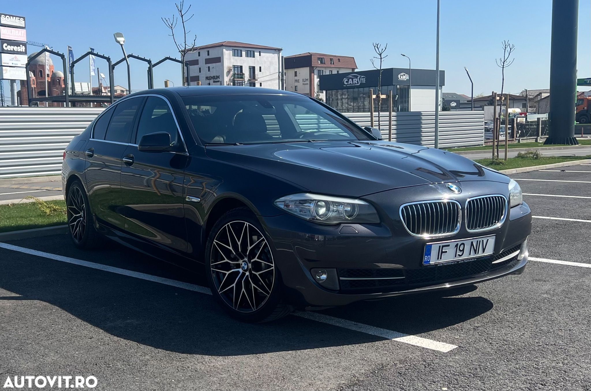 BMW Seria 5 520d Aut. - 1