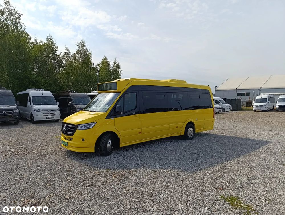 Mercedes-Benz eSprinter - 11