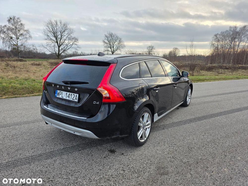 Volvo V60 D4 Geartronic Momentum - 4