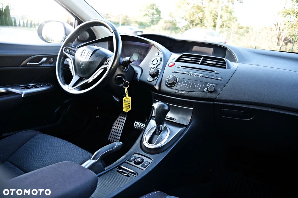 Honda Civic 1.8i-VTEC Automatik Sport - 8