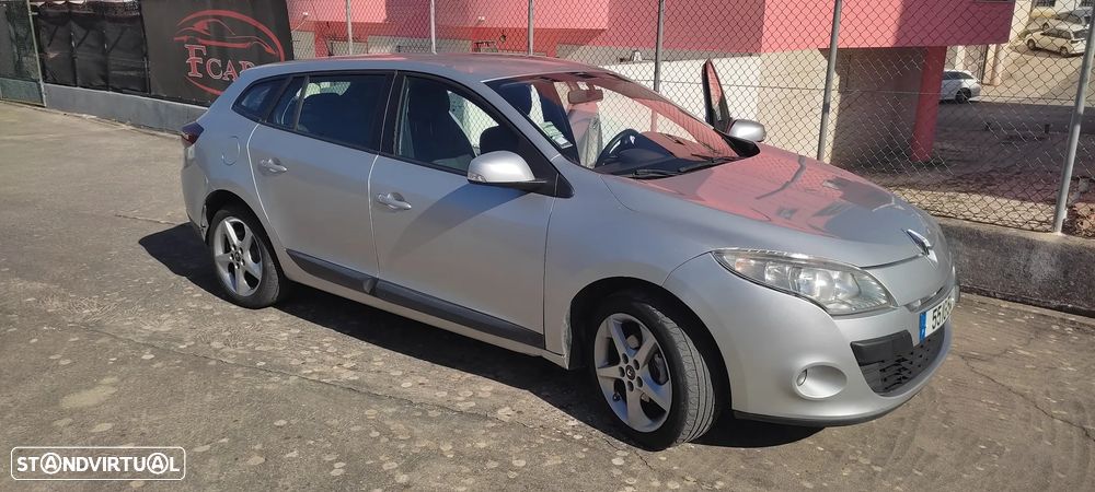 Renault Mégane Sport Tourer 1.5 dCi Dynamique - 2