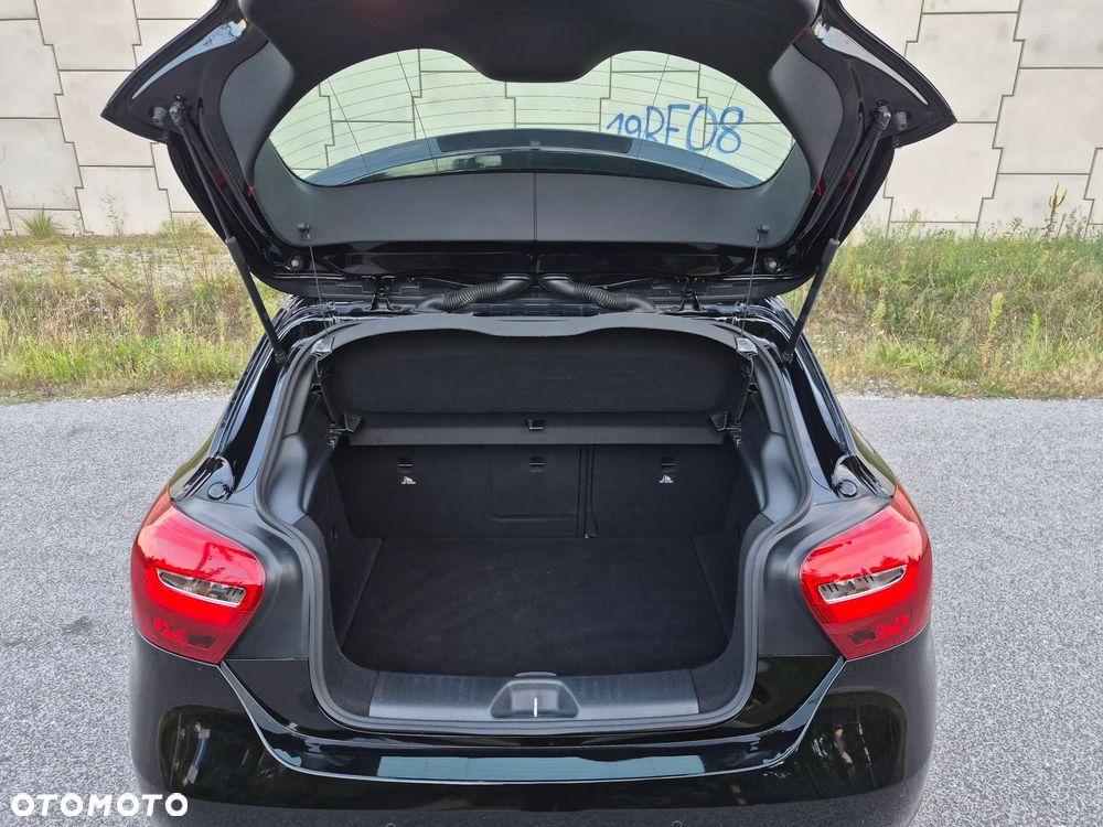 Mercedes-Benz Klasa A 220 d Style - 22