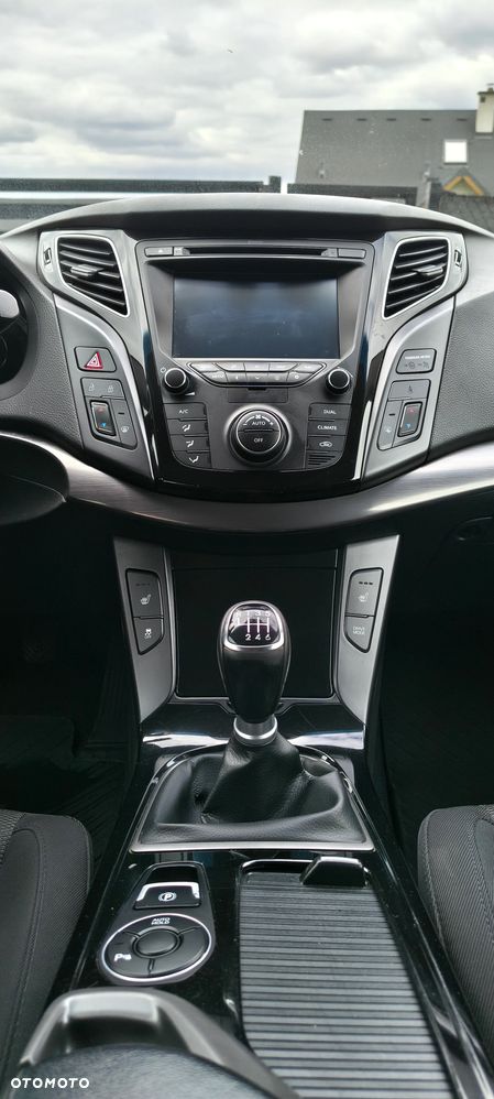 Hyundai i40 1.7 CRDi BlueDrive Premium - 24