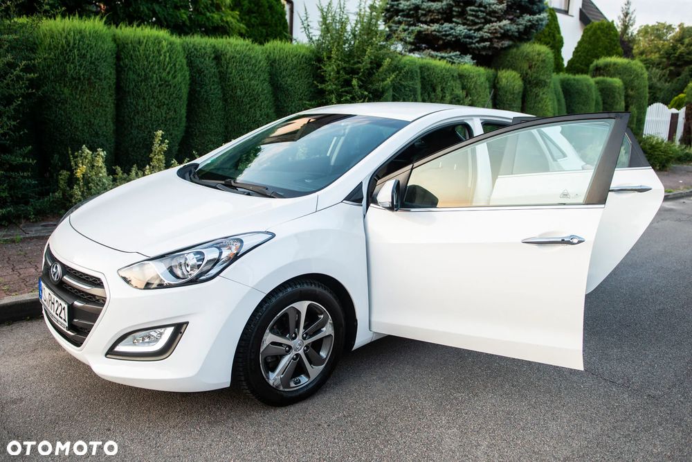 Hyundai i30 1.6 GDI Comfort - 15
