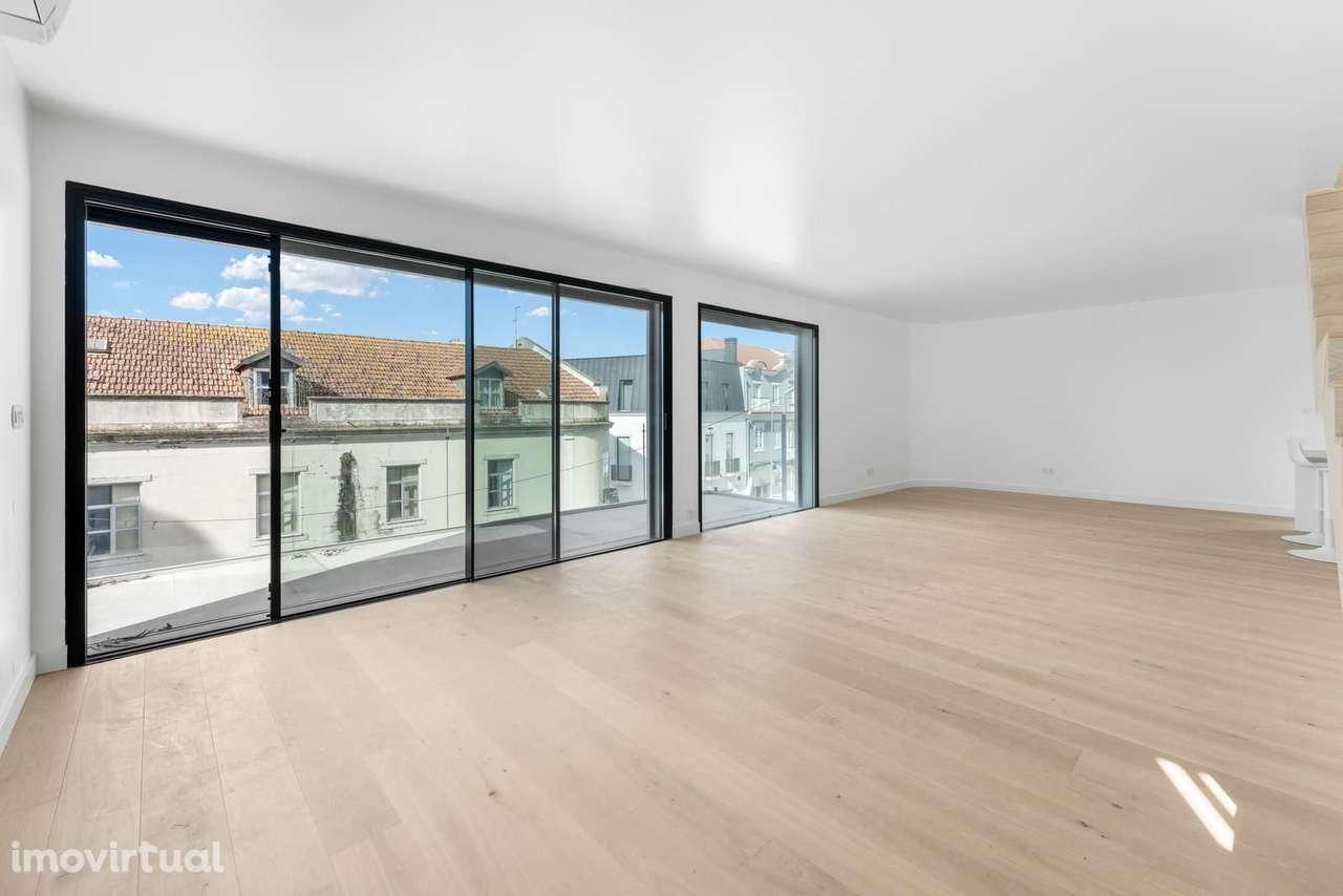 Apartamento T3 + 1 com estacionamento, Monte Estoril, Cascais - Grande imagem: 2/31