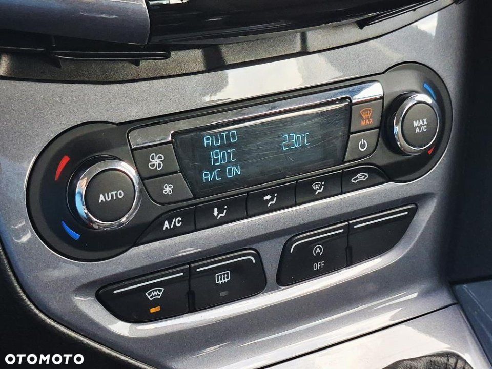 Ford Focus - 27
