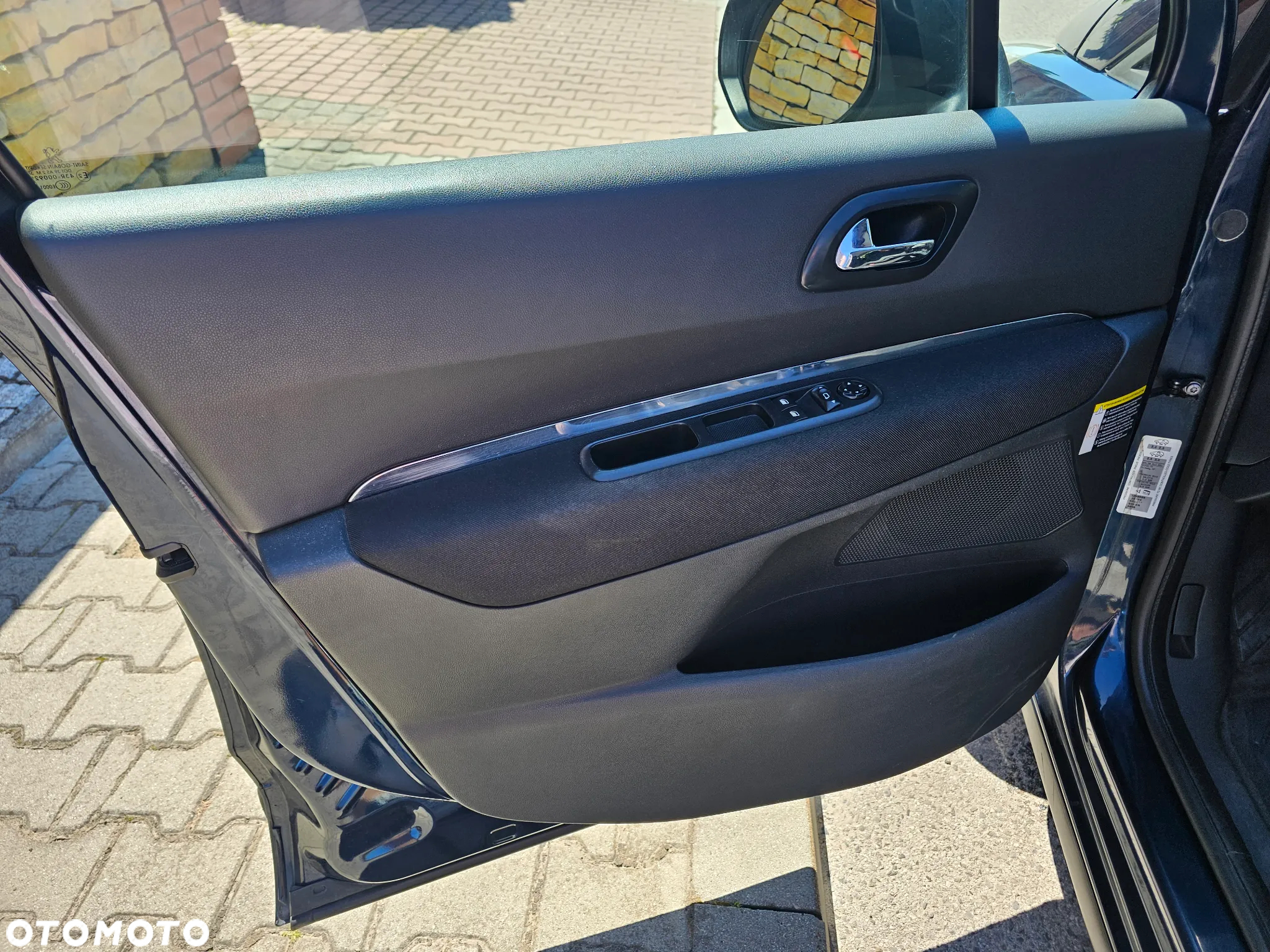Peugeot 3008 1.6 Trendy - 26
