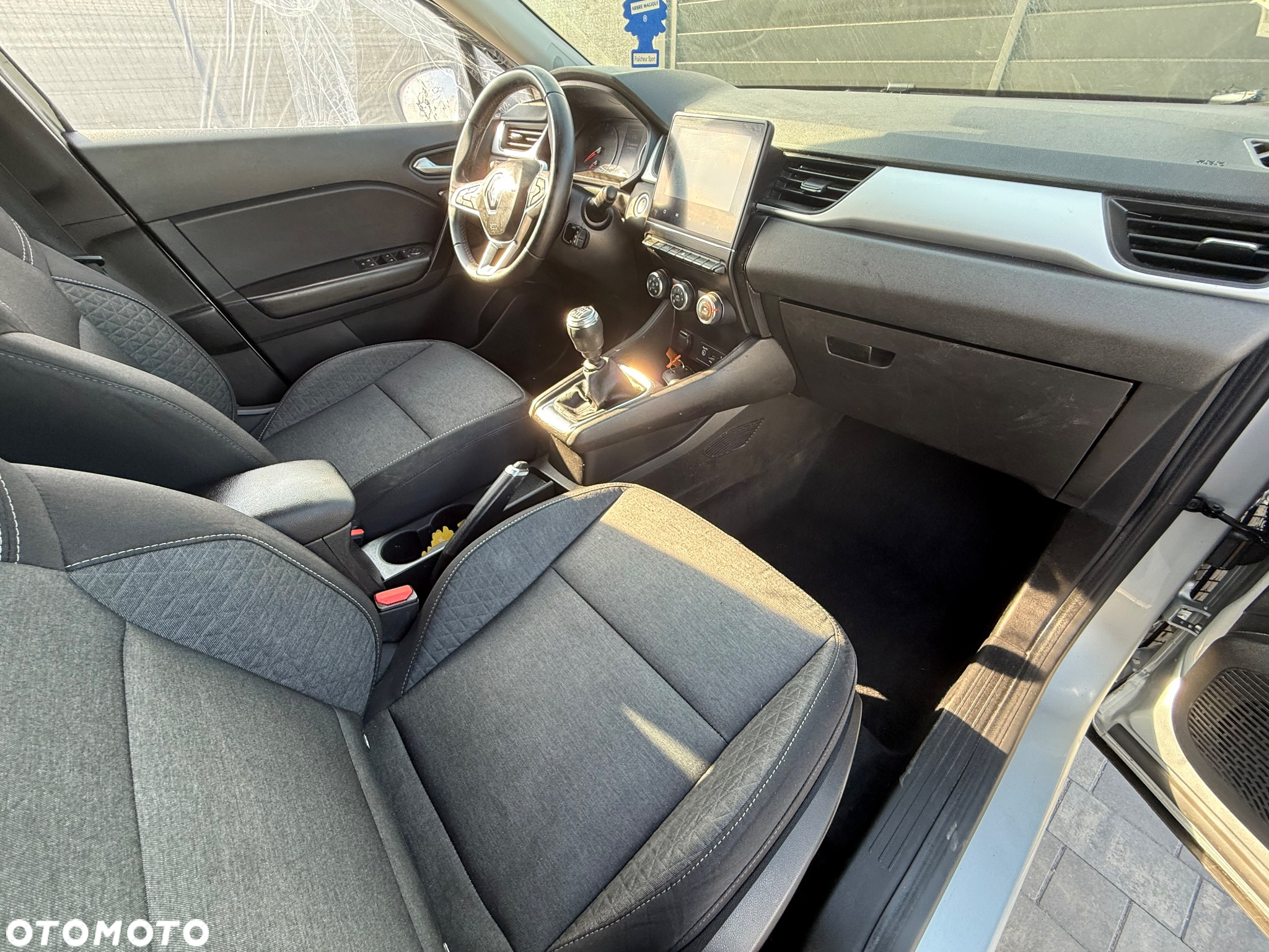 Renault Captur TCe 90 ZEN - 10