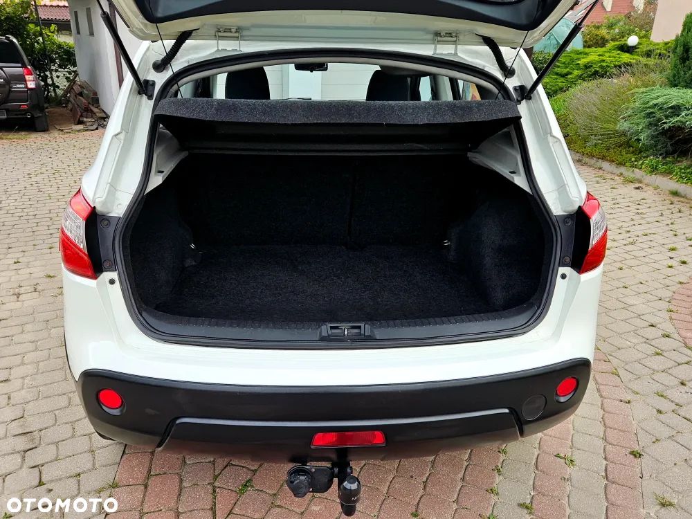 Nissan Qashqai 1.6 visia - 12