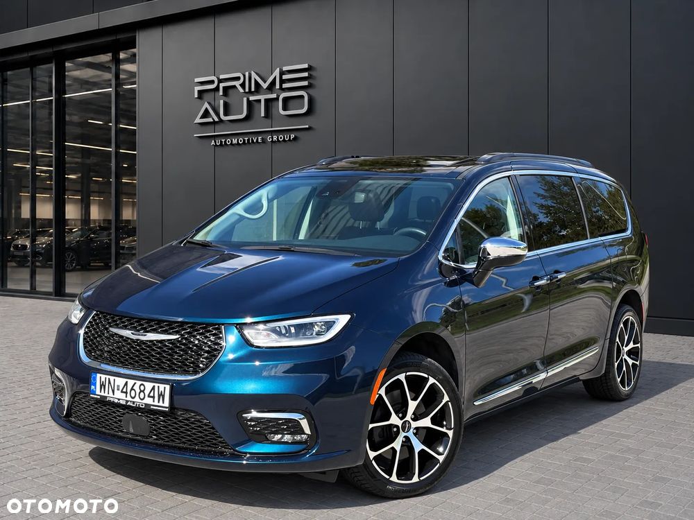 Chrysler Pacifica - 2