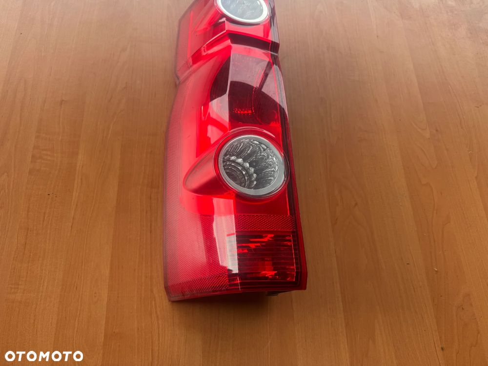 LAMPA TYŁ TYLNA LEWA VW CRAFTER - 2