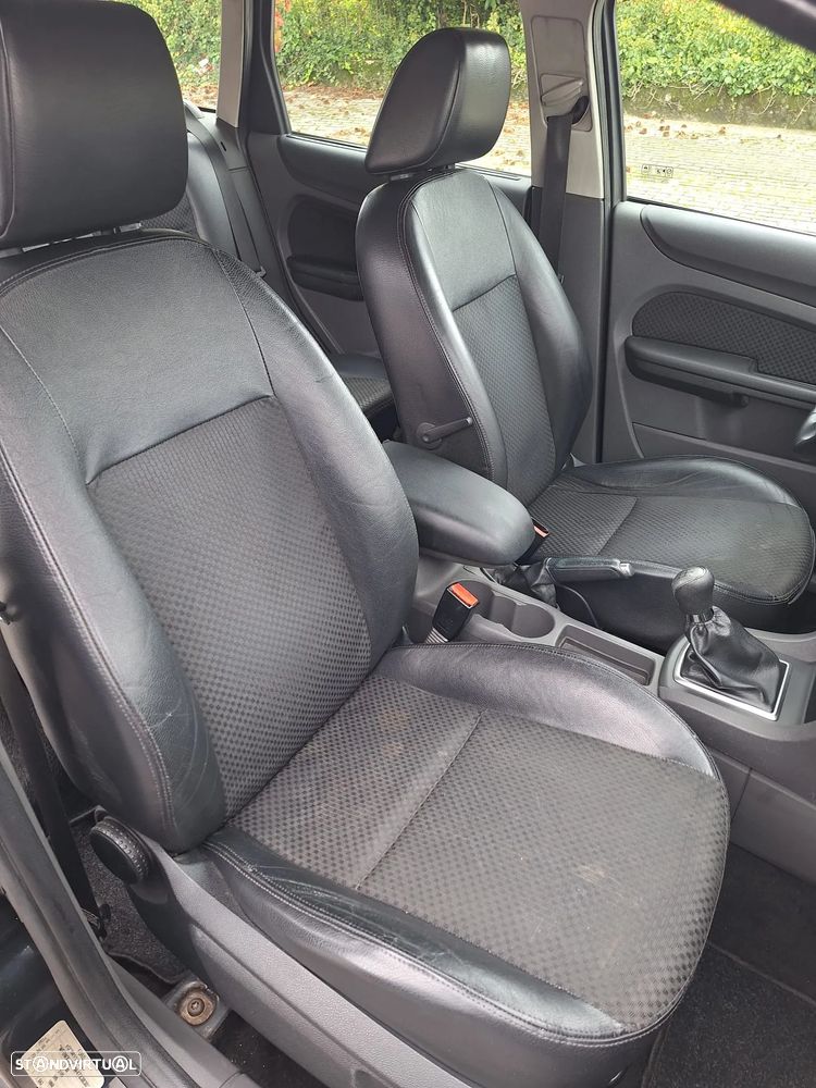 Ford Focus SW 1.6 TDCi Titanium - 7