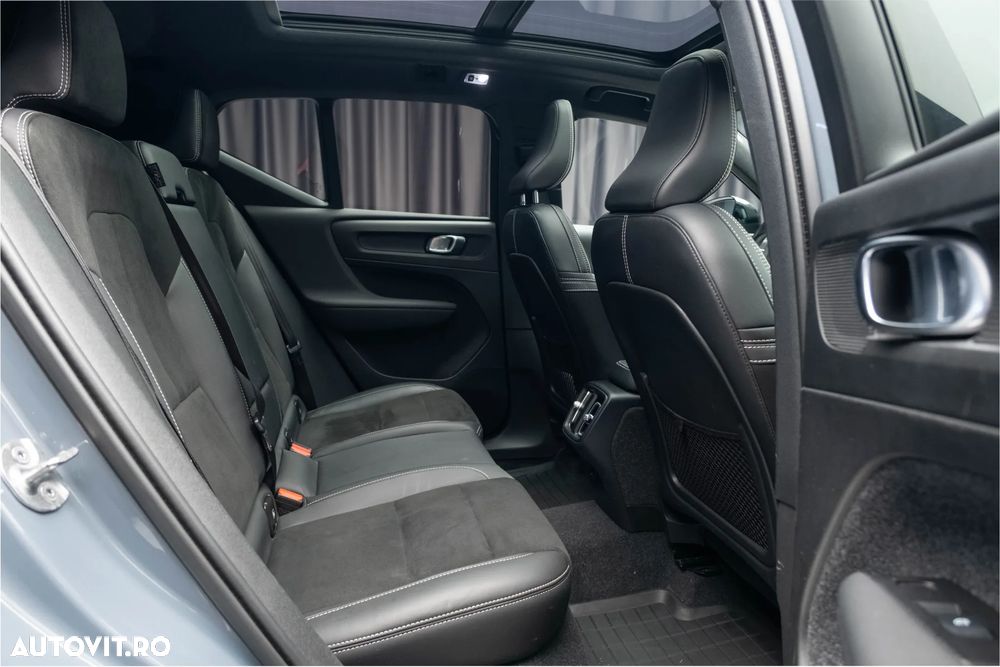 Volvo XC 40 B4 B AWD Geartronic RDesign - 26