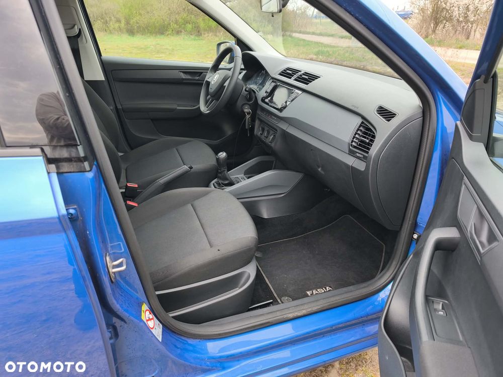 Skoda Fabia 1.0 MPI Active - 11