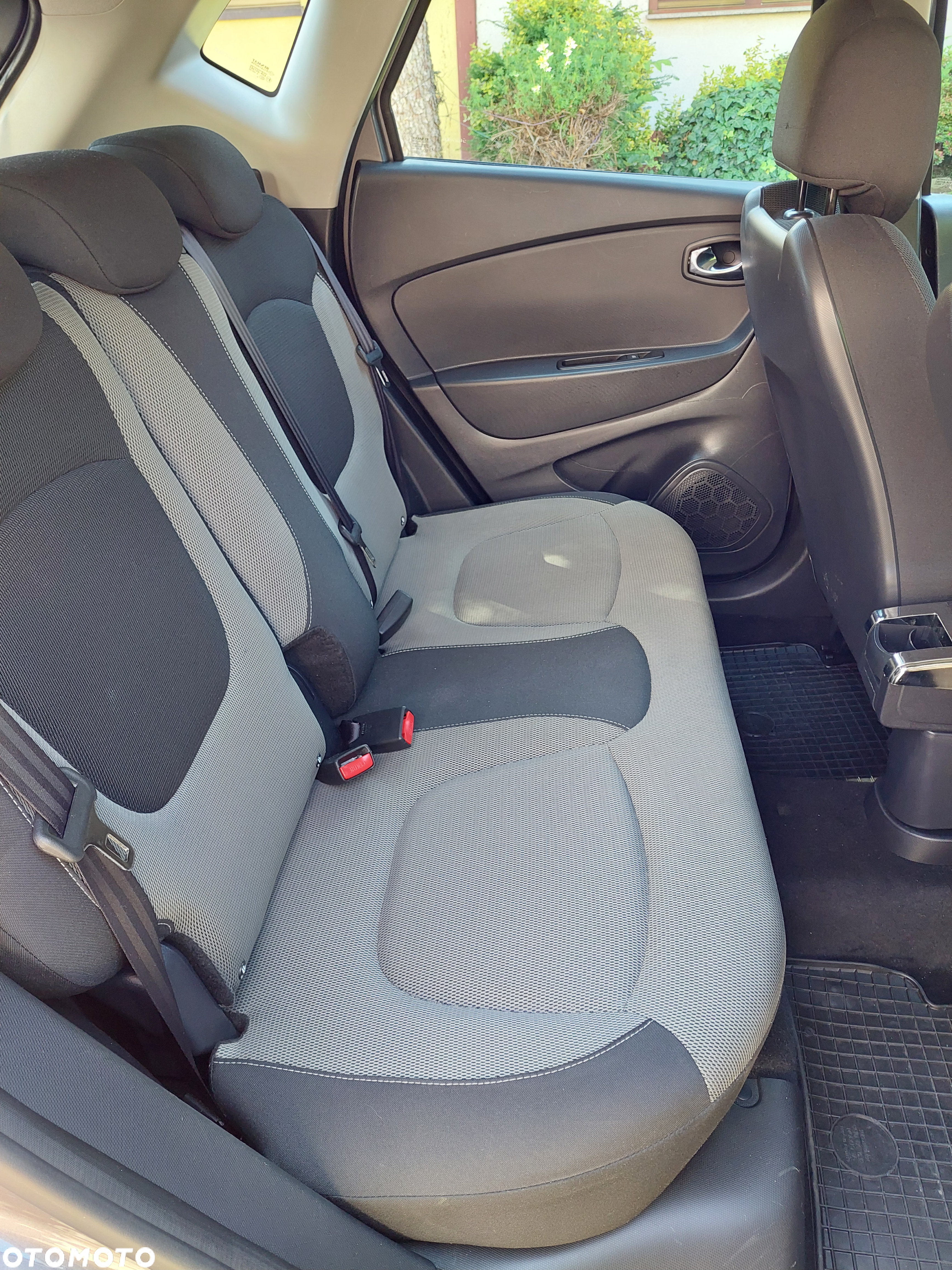 Renault Captur 1.5 dCi Energy Zen - 16